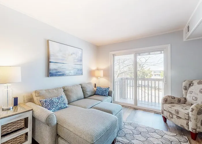 Balmoral Cove I - D Apartment *